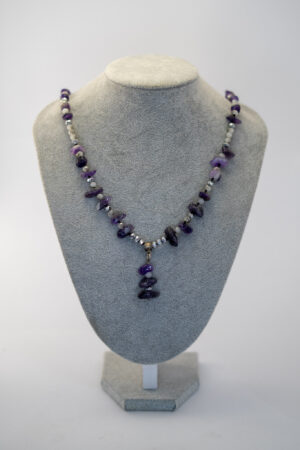 Collar morado amatista