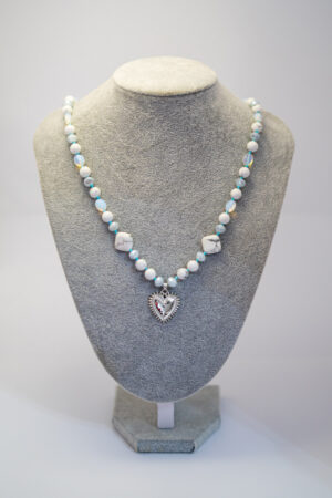 Collar howlita blanco