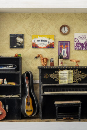 Diorama cuadrado sala de música