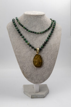 Collar ágatas verdes
