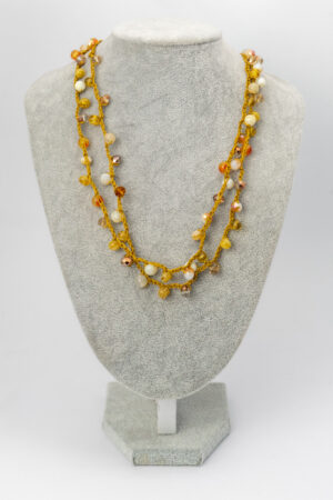 Collar tejido dorado