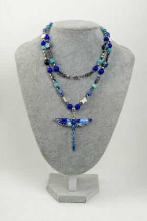 Collar azul libélula