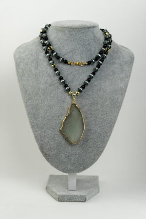 Collar cristales negros