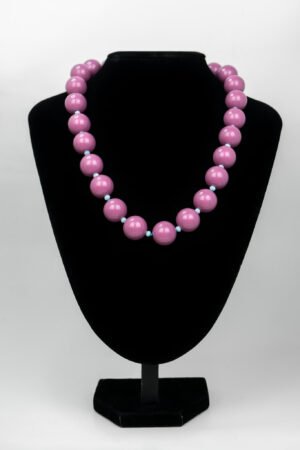 Collar rosa viejo