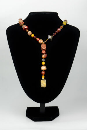 Collar en Y color tierra