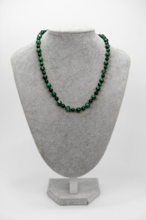 Collar jade tigre verde