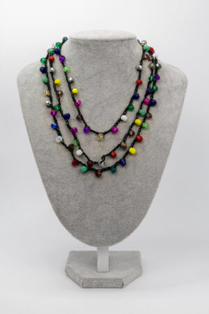 Collar tejido colores